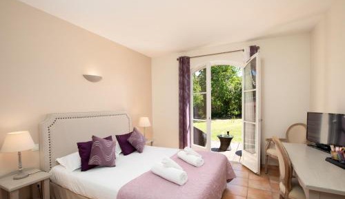 Deluxe Double Room with Bath
