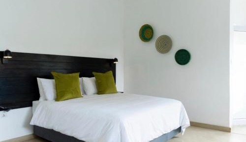 Standard Queen Room
