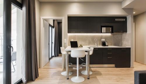 Deluxe Suite with Sea View