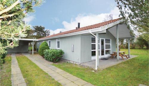 Four-Bedroom Holiday Home