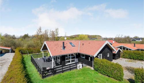 Four-Bedroom Holiday Home