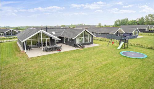 Five-Bedroom Holiday Home