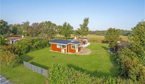 Three-Bedroom Holiday Home 