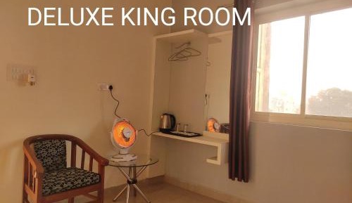 Deluxe King Room