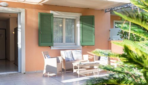 Suite with Garden View