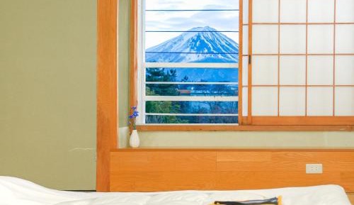 Twin Room with Mountain View