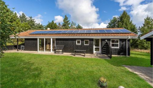 Four-Bedroom Holiday Home
