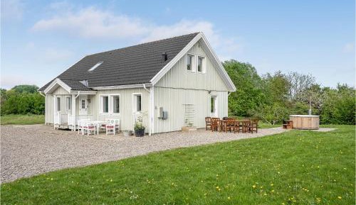 Four-Bedroom Holiday Home
