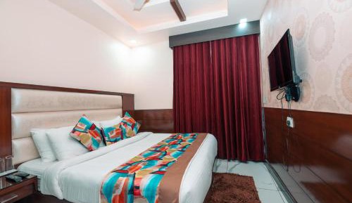 Winter Green Premium Room 