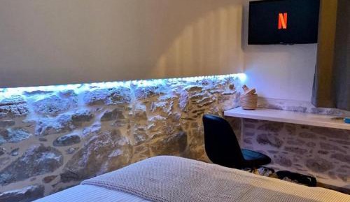 Deluxe King Suite