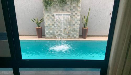 Queen Suite with Pool View