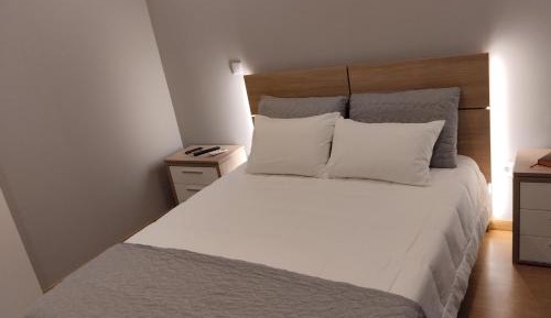 Standard Twin Room with Mountain View