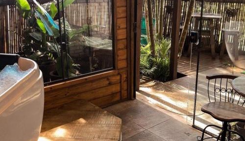 Deluxe Suite with Spa Bath
