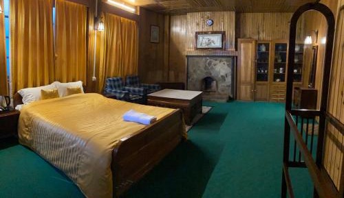 Superior Queen Room