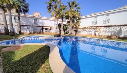 Bungalow - Water Front 