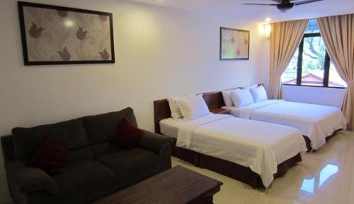 Deluxe Family Room