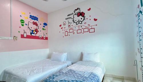 Twin Room with Private Bathroom