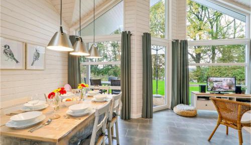 Three-Bedroom Holiday Home 