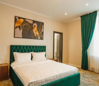 Deluxe Double Room with Shower