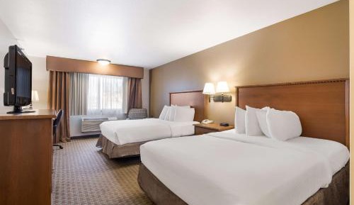 Queen Suite with Two Queen Beds - Tower/Non-Smoking