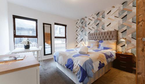 Double Room with Private External Bathroom