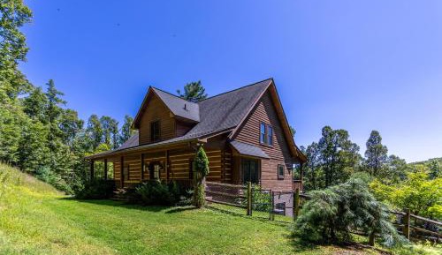 Four-Bedroom Holiday Home