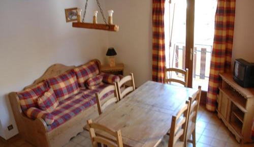 Apartment (6 Adults)