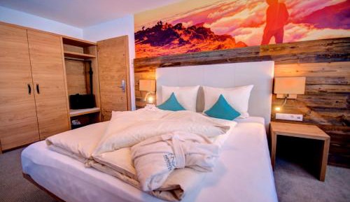 Classic Double Room with Balcony