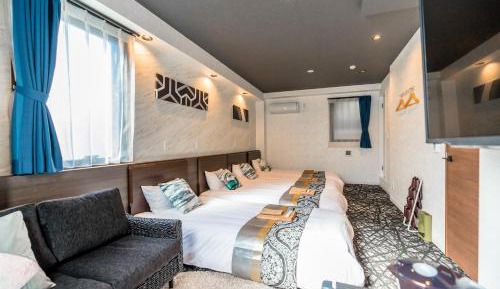 Quadruple Room with Private Bathroom