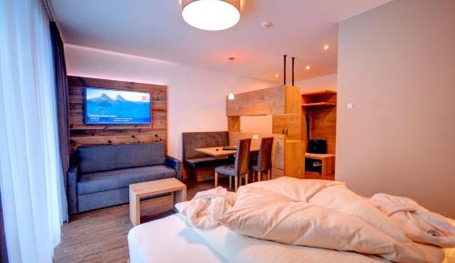 Studio with Mountain View