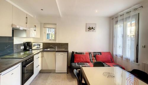 Apartment (2 Adults)
