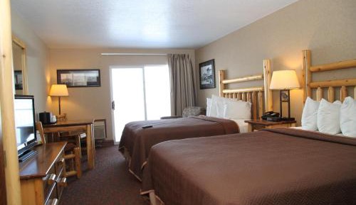 Standard Double Room with Two Double Beds