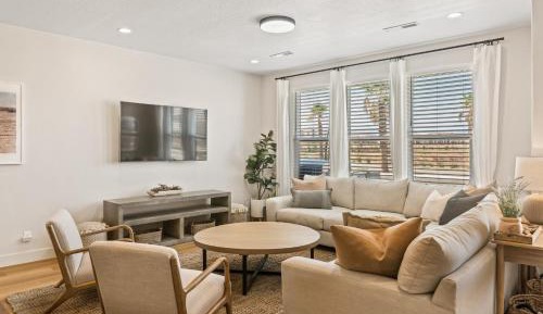 Four-Bedroom Holiday Home