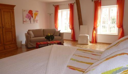 Double Room with Pool View 1