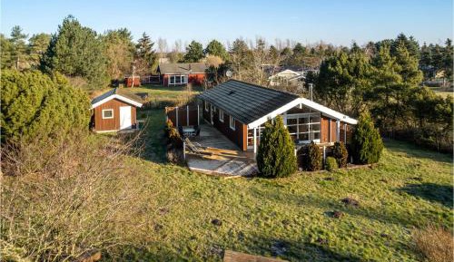 Five-Bedroom Holiday Home