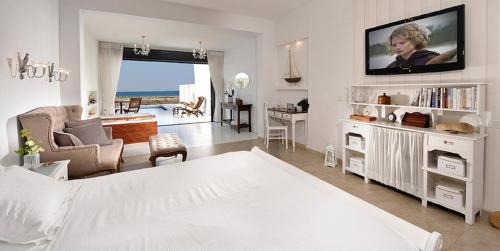Junior Suite with Private Pool