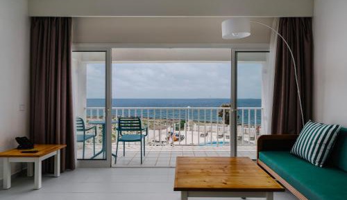 Apartment Frontal Sea View