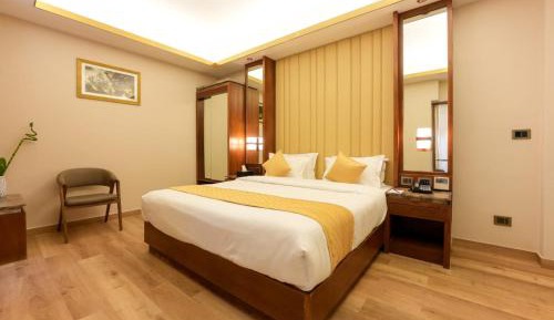 Superior King Room