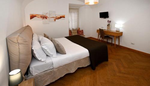 Double Room with Private External Bathroom