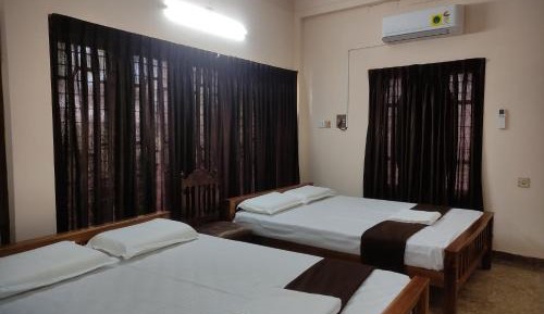 Classic Quadruple Room