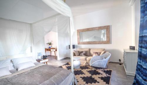 Suite with Garden View