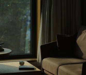King Room with Mountain View-Free MiniBar and Free daily afternoon tea