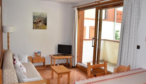 Apartment (4 Adults)