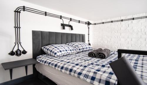Triple Room with Shared Toilet