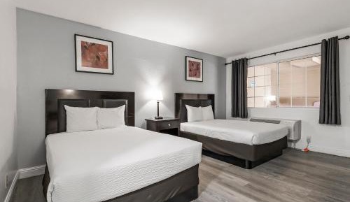 Double Room with Two Double Beds - Non Smoking