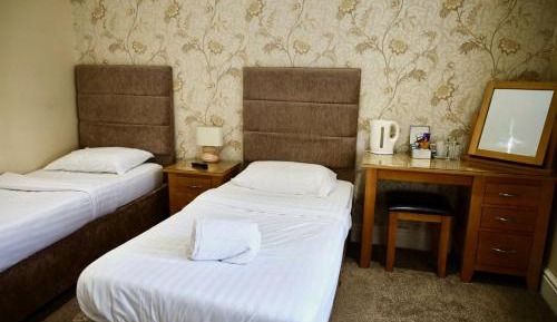 Standard Twin Room