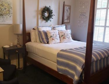 Queen Suite