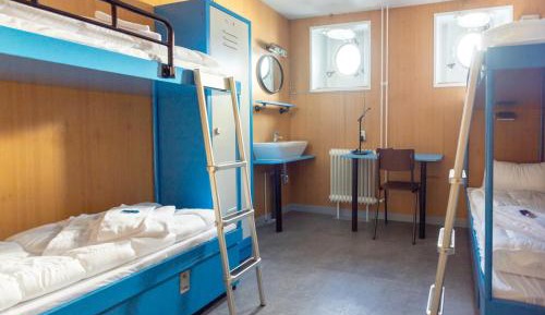 Economy Quadruple Room with Shared Bathroom