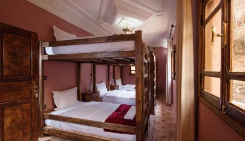 6-Bed Mixed Dormitory Room