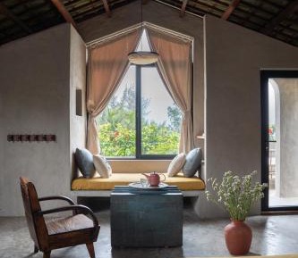 Deluxe Double Room with Balcony and Sea View